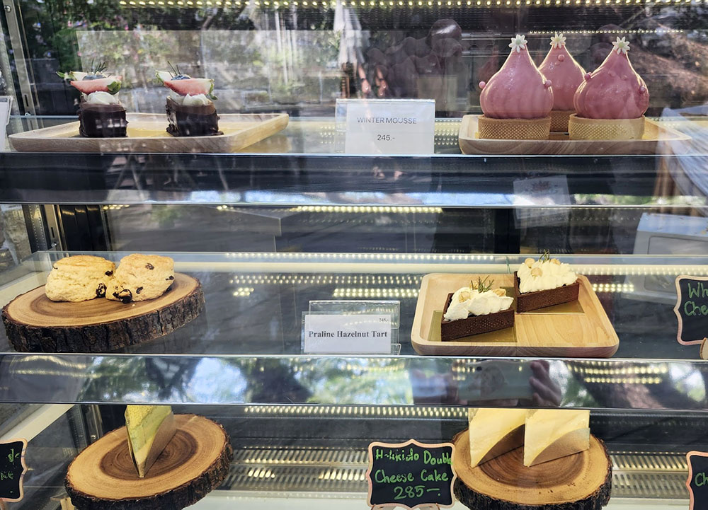 泰國網美咖啡廳 Park Sathorn & The Village 有一家有蔬食菜單唷!皮皮帶你咖啡廳踩點與美拍環境大解密