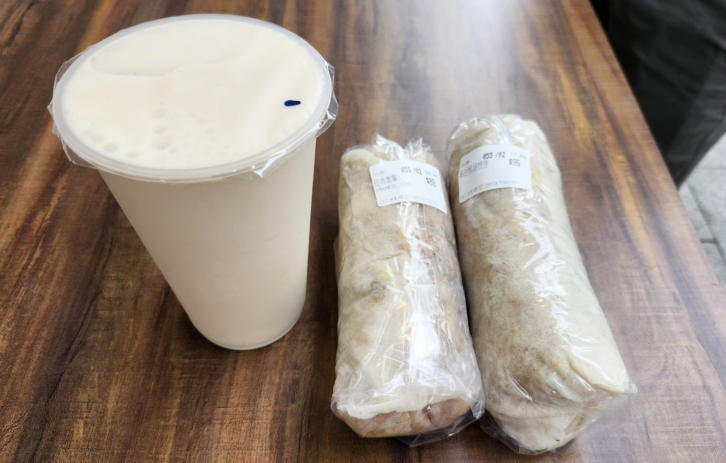 蔬食.素食餐廳推薦 南港《尊上食坊》《新增南港蔬食餐廳介紹 2025更新版》