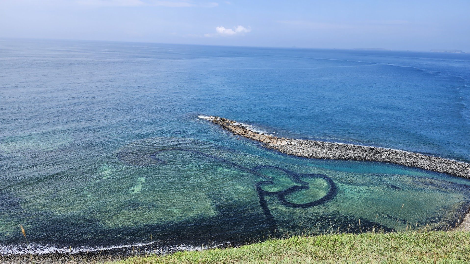 澎湖素食旅遊攻略｜澎澄飯店開箱：港景泳池、跳島與在地蔬食美食地圖