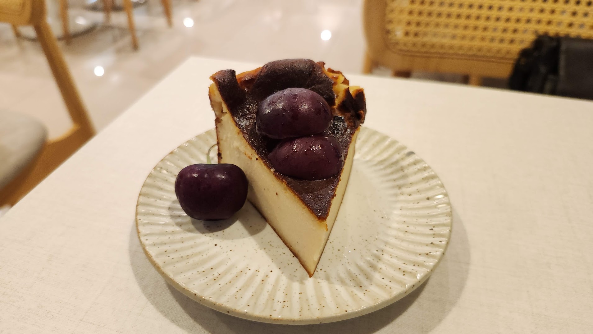 澎湖素食旅遊攻略｜澎澄飯店開箱：港景泳池、跳島與在地蔬食美食地圖